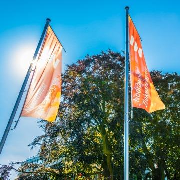 Stichting Verwendag Heerhugowaard reikt cheque uit aan dagbehandeling oncologie Alkmaar